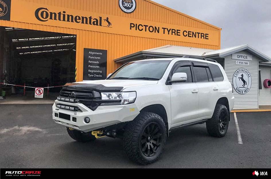 TOYOTA LANDCRUSIER DIESEL BLACK   MACHINED WITH DARK TINT